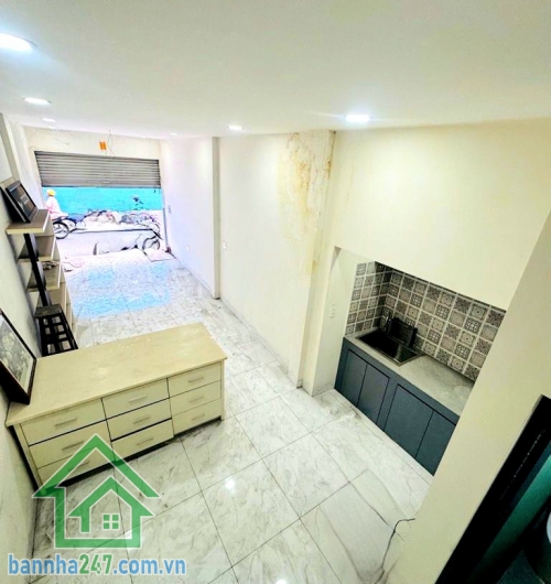 CHỈ 6,9 TỶ - MTKD PHẠM PHÚ THỨ – TT CHỢ VẢI TÂN BÌNH - 3 TẦNG - DTSD: 75M² - 2PN - 2WC GIÁP BÀU CÁT – KHU SẦM UẤT BẬC NHẤT Diện tích: 33m² (3 x 11m) – công nhận đủ. Kết cấu: 3 tầng - 2 PN - 2 WC. Nhà gọn gàng, dễ khai thác kinh doanh