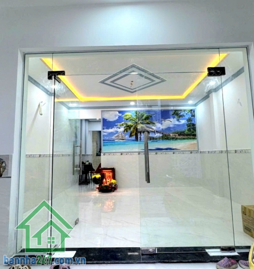 CHỈ 5,8 TỶ – NHÀ NGAY NGUYỄN SƠN – HẺM XE HƠI THÔNG – 62M² – HOÀN CÔNG ĐỦ - 2PN – 2WC * Diện tích: 4,8 x 13m – 62m² * Kết cấu: 2 tầng * Công năng: 2PN – 2WC