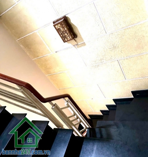 CHỈ 9,2 TỶ – NHÀ 3 TẦNG – 82M² – 2 MẶT HẺM 6M – THOẠI NGỌC HẦU, TÂN PHÚ. * DT: 82m² (4 x 21m), 3 tầng BTCT * Tổng 10PN – 10WC, trước 3PN 3WC để ở, sau 7PN 7WC.