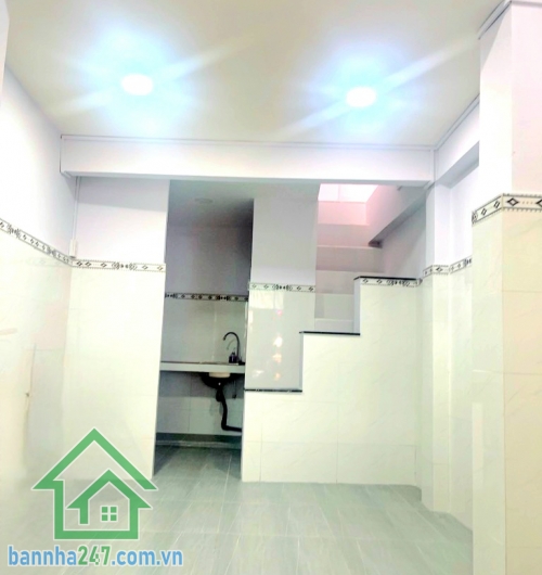 CHỈ 4,45 TỶ – NGAY CHỢ HOA HỒ THỊ KỶ – TRUNG TÂM Q10 -  4 TẦNG – SỔ VUÔNG A4 – HẺM THÔNG – VÀI BƯỚC RA MẶT TIỀN - 3PN – 4WC Diện tích: 2,8m x 5,41m (vuông vức)