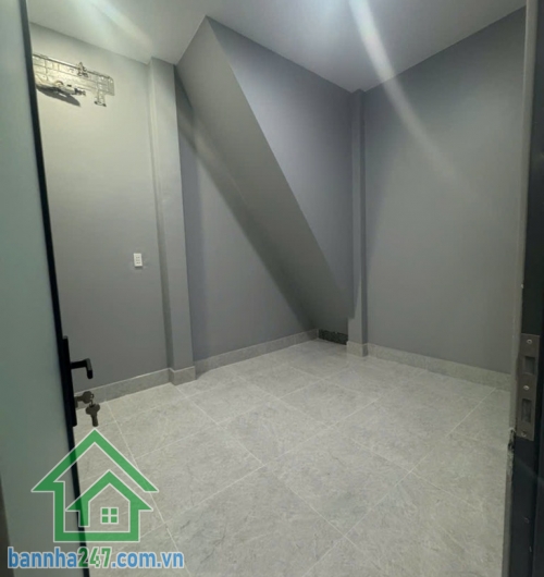 CHỈ NHỈNH 5 TỶ – NHÀ 2 TẦNG ĐẸP – GIÁP AEON TÂN PHÚ – VỊ TRÍ THOÁNG – 50.9M² – SỔ RIÊNG HOÀN CÔNG ĐỦ. 