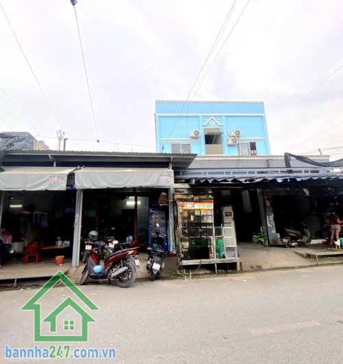 CHỈ 22 TỶ (TL CHÍNH CHỦ) – MẶT TIỀN KINH DOANH ĐƯỜNG SỐ 9 – DIỆN TÍCH LỚN HIẾM Diện tích: 300m² Ngang 8m x Dài 37m – đất dài đẹp, cực hiếm khu vực. Lợi thế kinh doanh: ✔ Mặt tiền đường rộng 20m, giao thông 2 chiều ✔ Gần AEON Mall Tân Phú, tiện ích xung qu