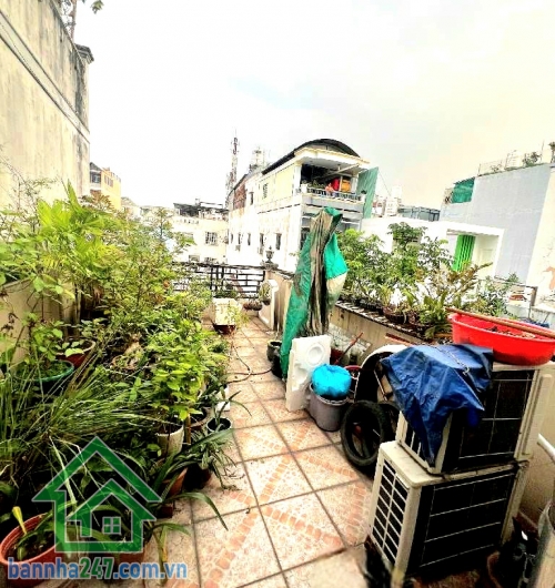 CHỈ 8 TỶ – NHÀ 3 TẦNG HXH 6M – HOÀNG XUÂN NHỊ, TÂN PHÚ - DT: 62M² -3PN - 3WC Vị trí: đường Hoàng Xuân Nhị – trung tâm Tân Phú Hẻm 6m thông, xe ra vào thoải mái