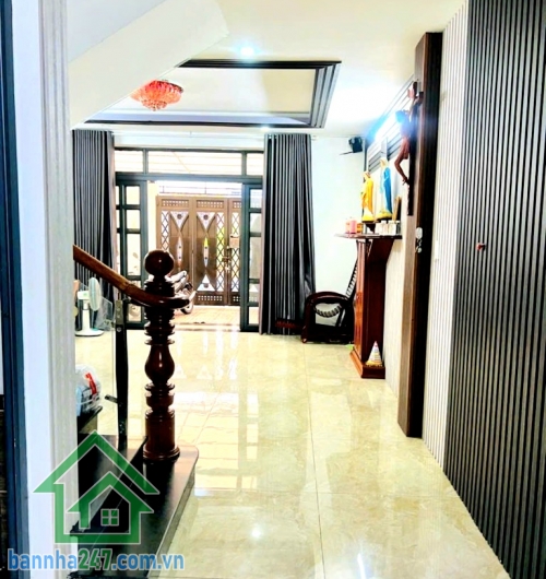 CHỈ 8,15 TỶ – MTKD ĐƯỜNG 16M CÓ LỀ 3M – DƯỜNG SỐ 5 - BÌNH TÂN - 4PN 3WC * Diện tích: 80m² (5 x 16m) – sổ vuông A4, không lộ giới * Kết cấu: 3 tầng (1 trệt 2 lầu, sân thượng)