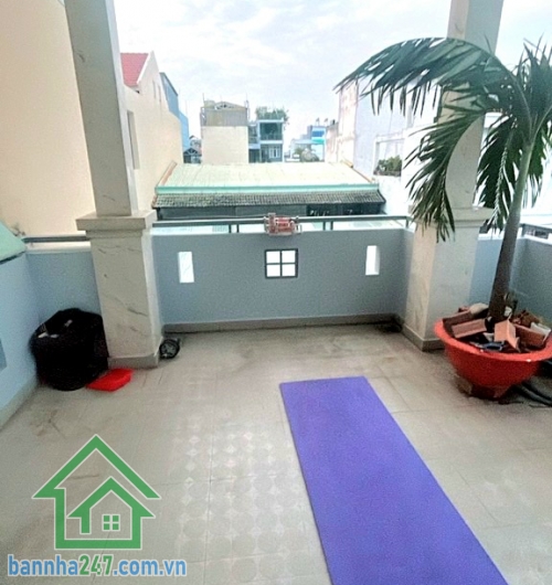 Siêu phẩm 4 tầng – Hẻm xe hơi 8m – Phạm Quý Thích, Tân Phú. Diện tích: 4x20m – vuông vức. Kết cấu: 1 trệt – 2 lầu – sân thượng trước sau. Công năng: 4PN – 4WC.