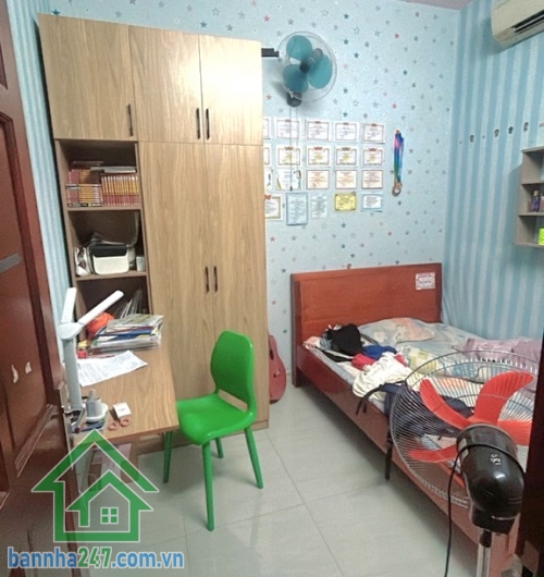 Siêu phẩm 4 tầng – Hẻm xe hơi 8m – Phạm Quý Thích, Tân Phú. Diện tích: 4x20m – vuông vức. Kết cấu: 1 trệt – 2 lầu – sân thượng trước sau. Công năng: 4PN – 4WC.