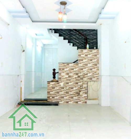 CHỈ 4,95 TỶ – HẺM XE TẢI TRÁNH – NGAY AEON MALL TÂN PHÚ - DT: 44M² (4 x 11) - 2 TẦNG - 2PN - 2WC Kết cấu: 2 Tầng (1 trệt 1 lầu) gồm 1 phòng khách, 1 bếp, 2PN, 2WC