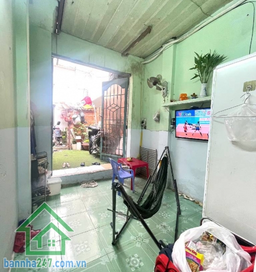 CHỈ 3,2 TỶ – ÂU CƠ, P.TÂN THÀNH, Q.TÂN PHÚ – GIÁP TÂN BÌNH – DT 42M² – NHÀ C4 TIỆN XÂY MỚI Hẻm 2,5m, vài bước chân ra hẻm ô tô Vị trí trung tâm, sát Big C Âu Cơ. 