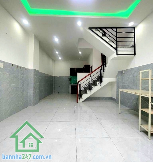 CHỈ 4,25 TỶ - NHÀ MỚI ĐẸP 3 TẦNG – CẠNH AEON TÂN PHÚ – 4 PN - 3 WC - VÀO Ở NGAY Vị trí: Cách Aeon Mall Tân Phú vài phút, khu dân cư an ninh – tiện ích đầy đủ