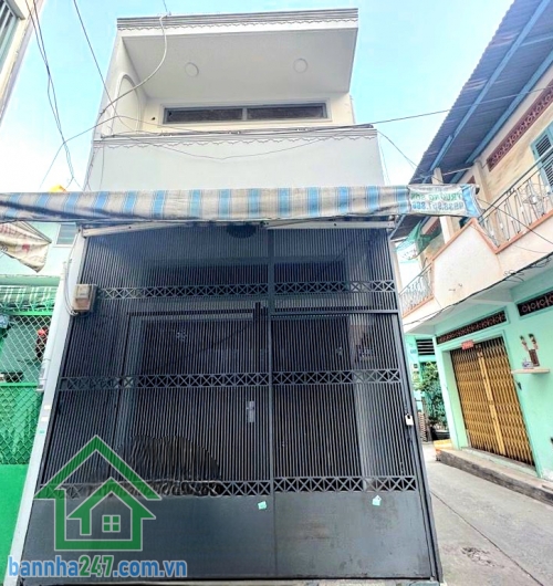 CHỈ 4,1 TỶ – HẺM BA GÁC 1 TRỤC – ĐƯỜNG 3/2 – P.2 – QUẬN 11 - DT 32M² – NHÀ 2 TẦNG ĐÚC – GẦN MẶT TIỀN – KHU PHỐ NGƯỜI HOA Kết cấu: • 1 trệt 1 lầu đúc thật • 2PN - 2WC