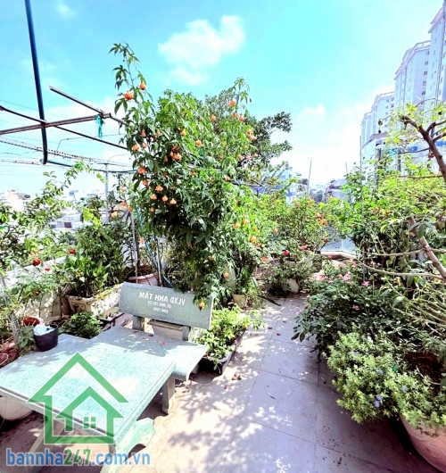 CHỈ 12,9 TỶ – MTKD NGUYỄN SƠN - TRUNG TÂM TÂN PHÚ – 5 TẦNG - 42M² (4,2X10) – 3PN – 4WC * Diện tích: 4,2 x 10m – 42m² * Kết cấu: 1 trệt 3 lầu sân thượng * Công năng: 3PN – 4WC – phòng khách – phòng thờ Mặt tiền Nguyễn Sơn, kinh doanh sầm uất
