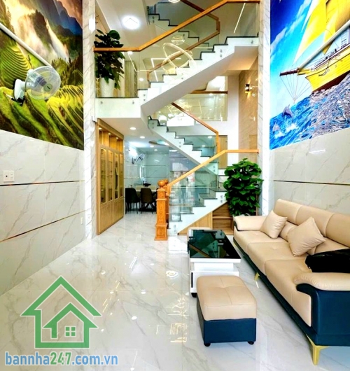 CHỈ 6,55 TỶ – TRUNG TÂM BÌNH TÂN – GIÁP NGUYỄN SƠN, TÂN PHÚ - HẺM XE HƠI – NHÀ 5 TẦNG BTCT – FULL NỘI THẤT – DỌN VÀO Ở NGAY - 5 PN – 3 WC Diện tích đất: 51,1m²