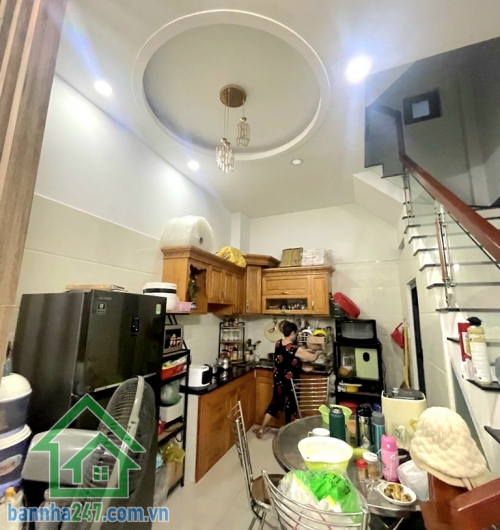 CHỈ 4,7 TỶ – NHÀ 4 TẦNG - DTSD: 100M² – TÊN LỬA NỐI DÀI – BÌNH TRỊ ĐÔNG - 3PN - 3WC * Diện tích: 36m² (4 x 9)m – sổ vuông vức * Diện tích sử dụng: ~99,9m² * Kết cấu: 1 trệt 2 lầu + sân thượng * 3 PN – 3 WC, có ban công thoáng