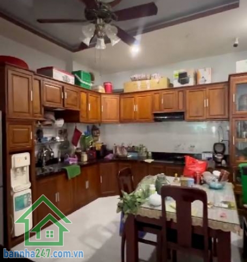 NHÀ 5 TẦNG BTCT – HẺM XE HƠI – LÊ VĂN QUỚI, BÌNH TÂN Diện tích 48.5m² (4x12m), nở hậu, sổ vuông vức  5PN - 6WC