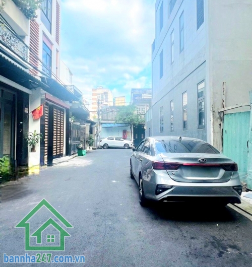 CHỈ 9,7 TỶ TL – KHU VIP TÂN PHÚ – HẺM XE TẢI 6M – 77.5M² – NHÀ MỚI 4 TẦNG – FULL NỘI THẤT CAO CẤP * DT: 5.25 × 15m = 77.5m² * Kết cấu: 1 trệt – 2 lầu – sân thượng.