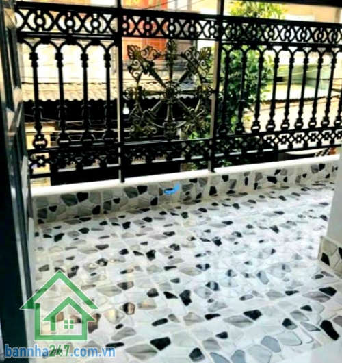 CHỈ 4,7 TỶ (TL) – HẺM 5M - BÌNH TRỊ ĐÔNG A – GIÁ TỐT - 2 PN – 2 WC – Ở NGAY Diện tích: 4m x 10m Kết cấu: 1 trệt + 1 lầu 2 PN – 2 WC, bố trí hợp lý ✔ Gần chợ Bình Trị Đông