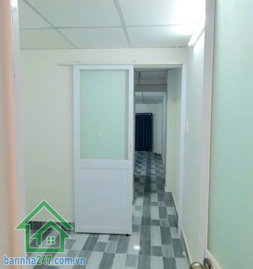 CHỈ 2,8 TỶ – TRUNG TÂM QUẬN 11 – HẺM 5M THÔNG – 20M RA MẶT TIỀN – DT: 17M² - 2 TẦNG - THUÊ 7TR/THÁNG Kết cấu 2 tầng kiên cố, dọn vào ở ngay- Có hợp đồng thuê 7 triệu/tháng – giữ dòng tiền.