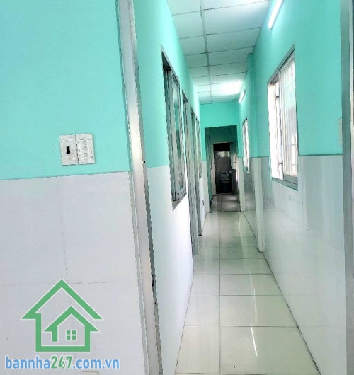 CHỈ 7,7 TỶ – MTKD ĐƯỜNG NHỰA 5M  – NHÀ 2 TẦNG – TT TÂN BÌNH - ĐẤT THÁNH – 75M² – 4PN, 3WC – GIÁP QUẬN 10 * Kết cấu: 1 trệt, 1 lầu, sân thượng, gồm sân trước, phòng khách, bếp, 4PN, 3WC