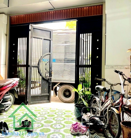 CHỈ 6,8 TỶ – NHÀ 3 TẦNG + SÂN THƯỢNG – GẦN AEON MALL TÂN PHÚ – HXH 6M - 3PN - 3WC Diện tích: 58m² (4 x 14,5m) – vuông vức Kết cấu: 1 trệt + 2 lầu + sân thượng