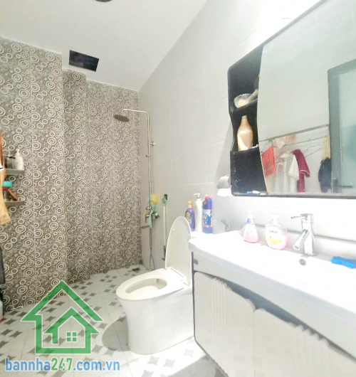 NHỈNH 17 TỶ – MTKD ĐƯỜNG CHÍNH VÀO MIZUKI PARK – CÓ THANG MÁY – TẶNG FULL NỘI THẤT GỖ CAO CẤP DT: 105m² (5x21)m – 1 trệt, 4 lầu, thang máy.