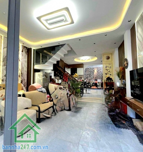 CHỈ 8 TỶ – HXH NHỰA 5M THÔNG – XE HƠI NGỦ TRONG NHÀ - NGUYỄN PHÚC CHU - 4 TẦNG BTCT – 4PN 5WC – TẶNG FULL NỘI THẤT Diện tích: 55m² (5m x 11m) – sổ vuông vức. Hoàn công đầy đủ, mua bán nhanh gọn