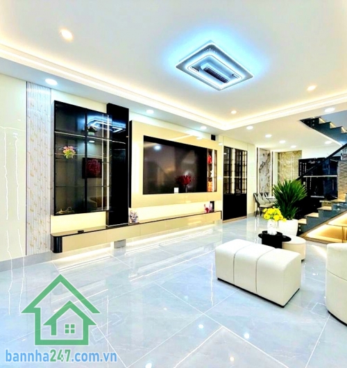 CHỈ 4,96 TỶ – NHÀ ĐẸP FULL NỘI THẤT – P.15 TÂN BÌNH – DT: 44/33M² - VÀO Ở NGAY - 2 PN – 2 WC Nhà mới đẹp, full nội thất, chỉ việc xách vali vào ở Phù hợp gia đình trẻ, mua đón Tết