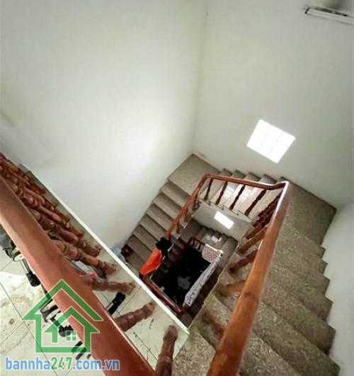 CHỈ 16 TỶ (TL) – MTKD ĐƯỜNG NHỰA 10M – LÊ LƯ - 3 TẦNG BTCT – DT: 163M² (6,36 X 26,49) – 5PN – 6WC Diện tích: ngang 6,36m (nở hậu 6,42m), dài 26,49m – công nhận đủ 163,32m², không lộ giới.