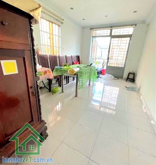 CHỈ 16 TỶ (TL) – MTKD ĐƯỜNG NHỰA 10M – LÊ LƯ - 3 TẦNG BTCT – DT: 163M² (6,36 X 26,49) – 5PN – 6WC Diện tích: ngang 6,36m (nở hậu 6,42m), dài 26,49m – công nhận đủ 163,32m², không lộ giới.