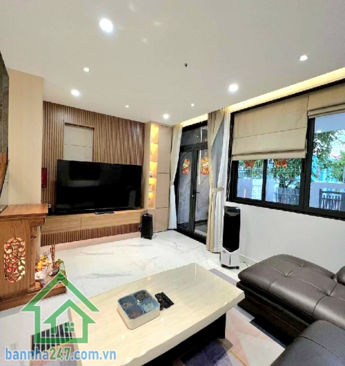 CHỈ 15.9 TỶ – NHÀ 5 TẦNG – MẶT TIỀN ĐƯỜNG 16M – KDC DƯƠNG HỒNG  DT: 100m² (5 x 20m) – xây full 5 tầng: hầm, lửng, 2 lầu, sân thượng  Gồm: 4 PN – 6WC.