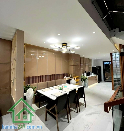 CHỈ 15.9 TỶ – NHÀ 5 TẦNG – MẶT TIỀN ĐƯỜNG 16M – KDC DƯƠNG HỒNG  DT: 100m² (5 x 20m) – xây full 5 tầng: hầm, lửng, 2 lầu, sân thượng  Gồm: 4 PN – 6WC.