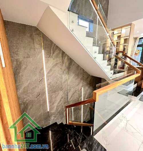 CHỈ 15.9 TỶ – NHÀ 5 TẦNG – MẶT TIỀN ĐƯỜNG 16M – KDC DƯƠNG HỒNG  DT: 100m² (5 x 20m) – xây full 5 tầng: hầm, lửng, 2 lầu, sân thượng  Gồm: 4 PN – 6WC.