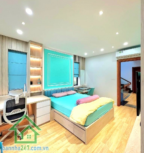 CHỈ 15.9 TỶ – NHÀ 5 TẦNG – MẶT TIỀN ĐƯỜNG 16M – KDC DƯƠNG HỒNG  DT: 100m² (5 x 20m) – xây full 5 tầng: hầm, lửng, 2 lầu, sân thượng  Gồm: 4 PN – 6WC.