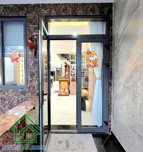 CHỈ 15.9 TỶ – NHÀ 5 TẦNG – MẶT TIỀN ĐƯỜNG 16M – KDC DƯƠNG HỒNG  DT: 100m² (5 x 20m) – xây full 5 tầng: hầm, lửng, 2 lầu, sân thượng  Gồm: 4 PN – 6WC.