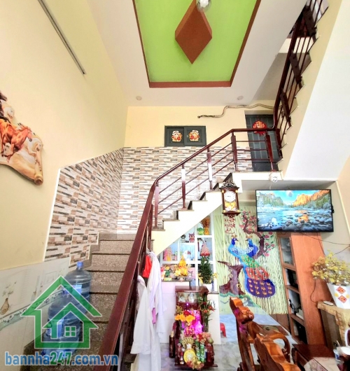 CHỈ 6,5 TỶ! - MẶT TIỀN KINH DOANH – SẦM UẤT NHẤT KHU VỰC – 3 TẦNG – 50M² –  Kết cấu: Trệt + Lửng + Lầu, 3PN – 2WC, có ban công thoáng mát. Mặt tiền cực đẹp, vị trí đắc địa, buôn bán – kinh doanh – mở văn phòng đều hợp. Khu dân cư đông đúc, tiện ích xung q