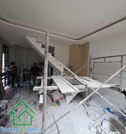 CHỈ 2,9 TỶ – NHÀ 2 TẦNG HƯƠNG LỘ 2 – NHÀ MỚI Ở NGAY – 2PN, 2WC – DTSD 59M² Diện tích: 30m² (4x8), sử dụng 59m² Kết cấu: 1 trệt, 1 lầu, ban công thoáng mát.