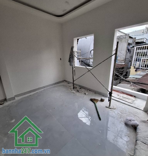 CHỈ 2,9 TỶ – NHÀ 2 TẦNG HƯƠNG LỘ 2 – NHÀ MỚI Ở NGAY – 2PN, 2WC – DTSD 59M² Diện tích: 30m² (4x8), sử dụng 59m² Kết cấu: 1 trệt, 1 lầu, ban công thoáng mát.