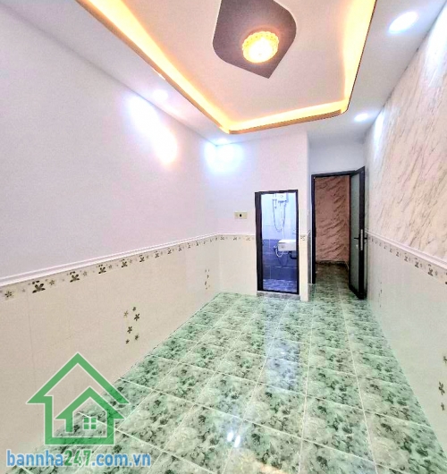 CHỈ 5,08 TỶ – TRUNG TÂM QUẬN 10 - HẺM 4M – 4 TẦNG BTCT – 3PN – 4WC - GẦN BV HÒA HẢO – CHỢ RẪY – UEH Kết cấu: 4 Tầng BTCT (1 trệt, 3 lầu), ban công thoáng, 3PN - 4WC, Đúc BTCT chắc chắn, mua về ở ngay