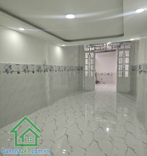 Nhà Nguyễn Sỹ Sách – Tân Bình DT: 54m² (3.1 x 18m), sổ hồng riêng 2 tầng: 3PN – 3WC, nhà mới, vào ở ngay Hẻm ba gác, 50m ra MT, gần chợ Tân Trụ, trường học. 