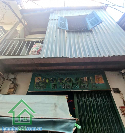 CHỈ 7,5 TỶ – NGANG KHỦNG 4,7M NỞ HẬU 7,4M – 81M² – LÒ SIÊU, QUẬN 11 - NHÀ CŨ TIỆN XÂY MỚI – SỔ NỞ HẬU TÀI LỘC • Diện tích: 81m²(4,7m nở hậu 7,4m x 14m) • Hiện Đang có 7 phòng ngủ, cho thuê 15 triệu/tháng