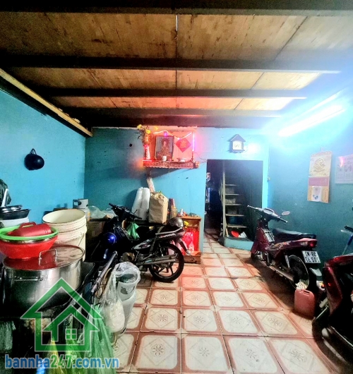 CHỈ 7,5 TỶ – NGANG KHỦNG 4,7M NỞ HẬU 7,4M – 81M² – LÒ SIÊU, QUẬN 11 - NHÀ CŨ TIỆN XÂY MỚI – SỔ NỞ HẬU TÀI LỘC • Diện tích: 81m²(4,7m nở hậu 7,4m x 14m) • Hiện Đang có 7 phòng ngủ, cho thuê 15 triệu/tháng