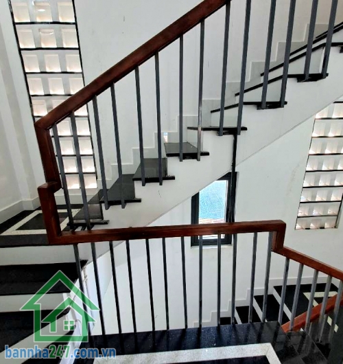 CHỈ 9,95 TỶ – MTKD KHU VIP - GẦN NGUYỄN XUÂN KHOÁT - TÂN PHÚ – 6 TẦNG – XE HƠI NGỦ TRONG NHÀ - 5PN – 6WC Kết cấu: 1 trệt – 1 lửng – 3 lầu – sân thượng. 