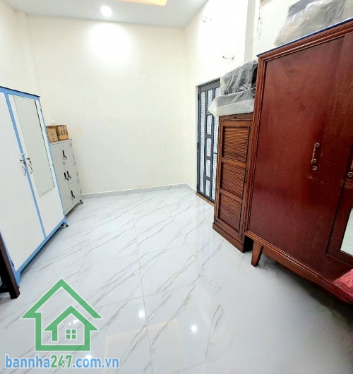 CHỈ 3,5 TỶ, NHÀ 3 TẦNG TRUNG TÂM QUẬN 10, NGAY CHỢ AN ĐÔNG, GẦN BV Y DƯỢC, CHỢ RẪY, DT 22M², 2PN, 3WC Vị trí trung tâm, tiện di chuyển các quận lân cận, xung quanh