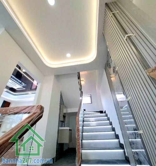 NHỈNH 7 TỶ – SIÊU PHẨM MẶT TIỀN HẺM NHỰA 8M – Ô TÔ VÀO NHÀ – GẦN MÃ LÒ – HƯƠNG LỘ 2 - DT 75M² (6,3 x 12)m – 5PN – 6WC – FULL NỘI THẤT XINH Diện tích: 6,3 x 12m