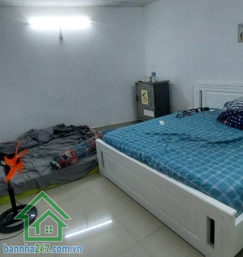 CHỈ 4.999 TỶ – NHÀ 2 TẦNG – XE HƠI ĐẬU CỬA – SÁT MẶT TIỀN LÊ TRỌNG TẤN – 73M² 