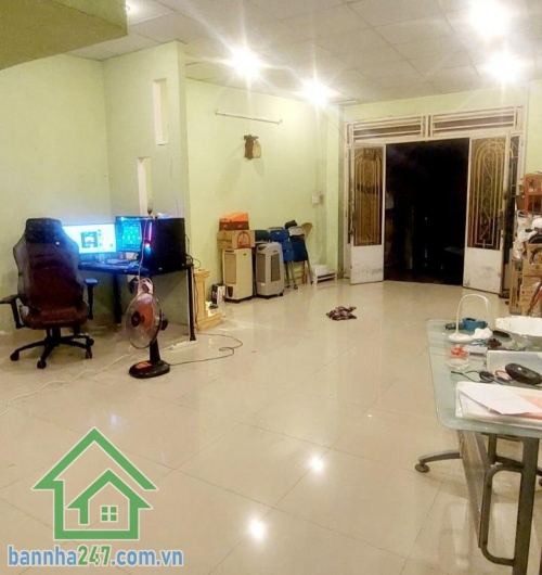 CHỈ 4.999 TỶ – NHÀ 2 TẦNG – XE HƠI ĐẬU CỬA – SÁT MẶT TIỀN LÊ TRỌNG TẤN – 73M² 