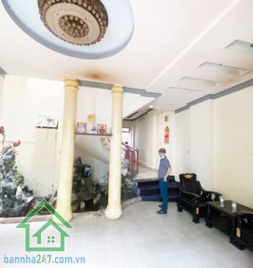 CHỈ 5,3 TỶ - NHÀ ĐẸP – ĐƯỜNG 8M XE HƠI TRÁNH – SÁT AEON TÂN PHÚ – 5.4 x 12m – KHÔNG LỘ GIỚI (Đường Số 6) DT: 5.4 x 12m – Công nhận: 62.3m² – sổ vuông A4, không lộ giới. 