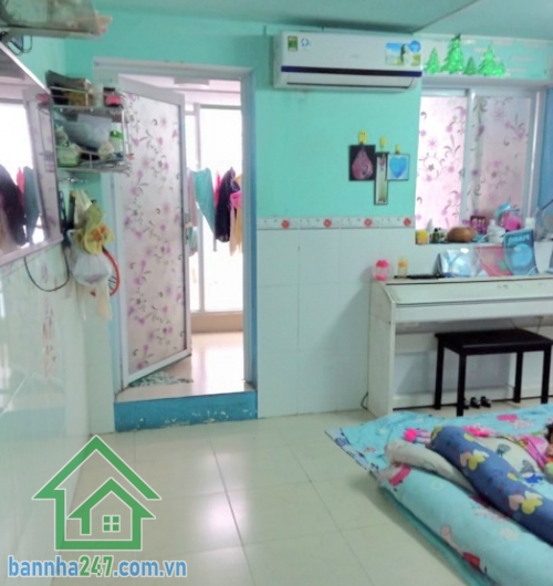 CHỈ 3,9 TỶ – NHÀ 3 TẦNG BTCT – NỞ HẬU TÀI LỘC – CÁCH MẶT TIỀN 3 CĂN – KHU CƯ XÁ BẮC HẢI – AN NINH, DÂN TRÍ CAO Diện tích: 18m² (nở hậu tài lộc) Kết cấu: Trệt + lửng + 1 lầu BTCT, gồm 2PN – 2WC, nhà đẹp ở ngay.
