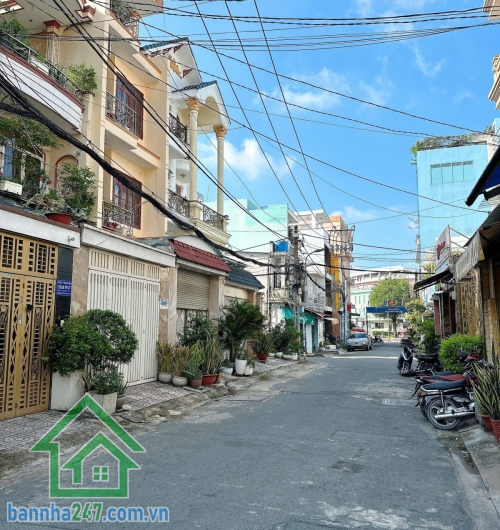 CHỈ 8,9 TỶ – HẺM NHỰA 12M CÓ LỀ – LÊ TRỌNG TẤN – P. TÂY THẠNH Vị trí: Đối diện Nhà Thiếu Nhi Tân Phú, hẻm 12m siêu rộng, có lề để xe thoải mái, thuận tiện kinh doanh đa ngành nghề. 