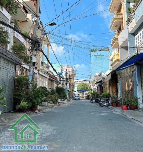 CHỈ 8,9 TỶ – HẺM NHỰA 12M CÓ LỀ – LÊ TRỌNG TẤN – P. TÂY THẠNH Vị trí: Đối diện Nhà Thiếu Nhi Tân Phú, hẻm 12m siêu rộng, có lề để xe thoải mái, thuận tiện kinh doanh đa ngành nghề. 
