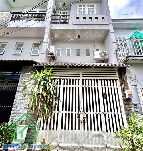 CHỈ 4,45 TỶ – NHÀ ĐẸP 4 TẦNG BTCT + TUM – HẺM 4M THÔNG – MIẾU GÒ XOÀI - 3PN - 2WC Diện tích: 4x8m (nở hậu tài lộc), công nhận 31.9m² – sổ hồng riêng. Kết cấu: 1 trệt, lửng, 1 lầu, sân thượng + tum đầy đủ công năng. 3 phòng ngủ, phòng thờ, phòng giặt, 2WC 